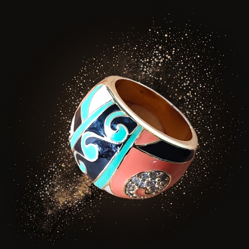 Vintage Enamel Gold Tone Ring